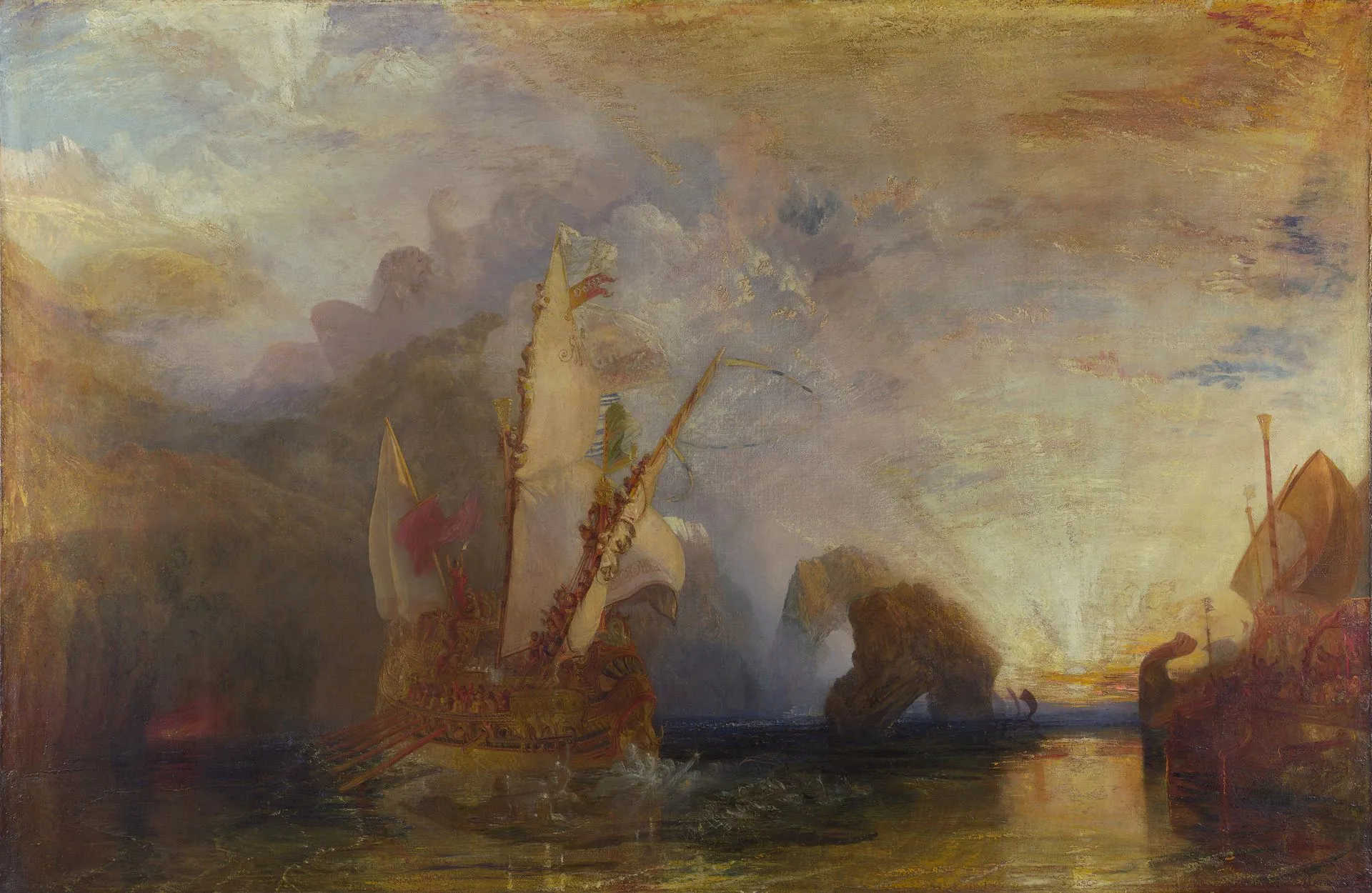 Navio de velas vermelhas parte ao amanhecer sob um céu dourado enquanto a silhueta do gigante Polifemo se dissolve nas nuvens sobre a montanha.